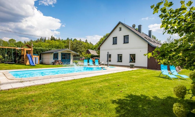 Nemojov Apartment | Vila Les Kralovstvi
