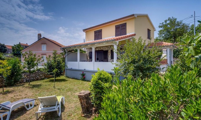 Nerezine House | Vila Mirta