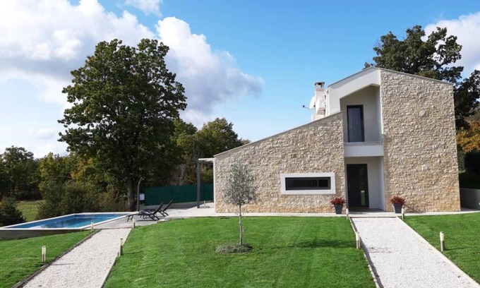 Zabrezani Villa | Vila Parizi