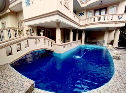 Citaringgul Villa | Vila Princess Sentul 6 bedroom Private pool, Billiard, Tenis meja