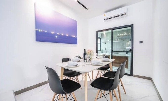 North Pattaya Villa | Villa 35 Wongamat 4 BR, 300m from BEACH