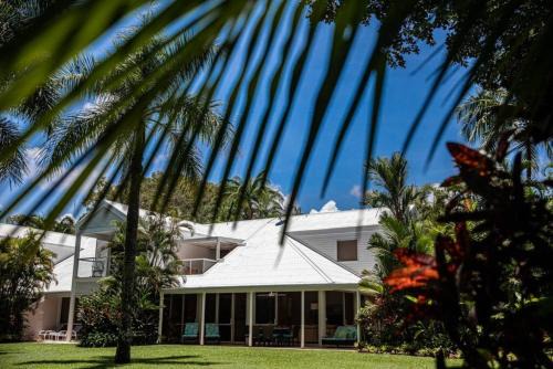 Port Douglas Villa | Villa 437 Coral Shore Villa