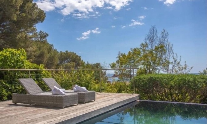 Le Dramont Villa | Villa 8 pers | waterfront | 180° sea view