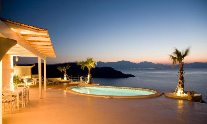 Pefki Villa | Villa Achilleas Crete