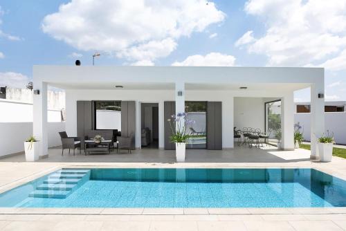 San Ambrosio House | Villa Agapanto