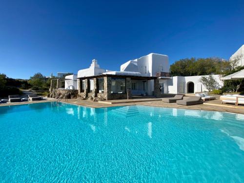 Agios Ioannis Villa | Villa Alessandra with Massive Pool by Diles Villas