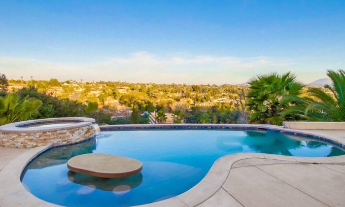 Kit Carson House | Villa Andalusia -6BR/5BA Luxury Retreat w/Views