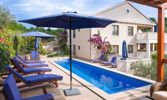 Cove Makarac (Milna) Apartment | Villa Anna 2F - Best Island vacation - Luxury stay near the beach
