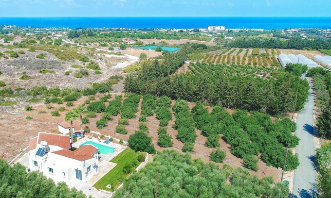 Latchi Villa | Villa Anthoullis - a single storey villa that sleeps 6 guests in 3 bedrooms