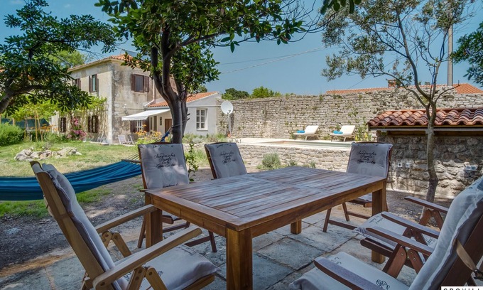 Mali Losinj Villa | Villa Antiqua on Cres – Crovillas GmbH