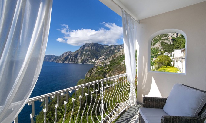 Laurito Apartment | Villa Arzilla 2 with private descent to the sea