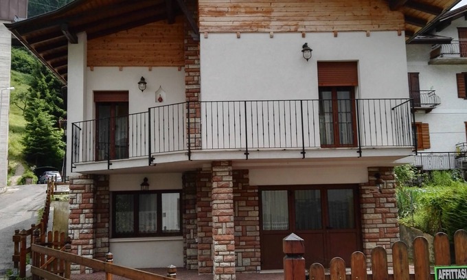 Auronzo di Cadore House | VILLA AUGUSTA APP.GRANDE