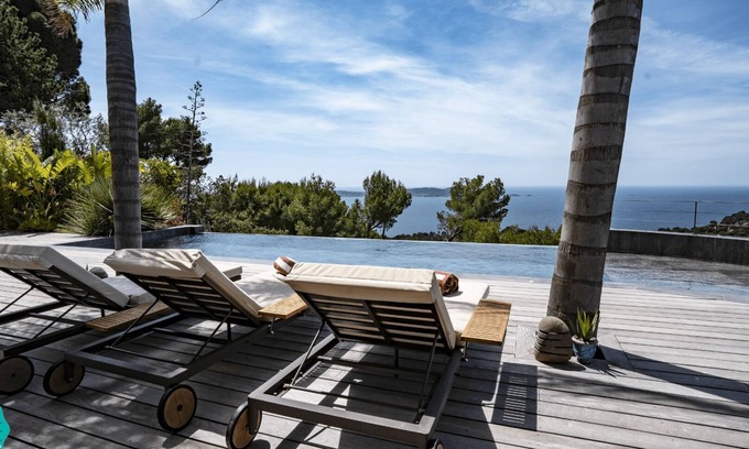 Hyeres Villa | Villa Bay Zen