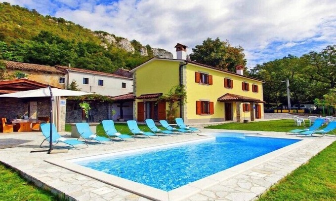 Lupoglav Villa | Villa Bella Vista near Ucka Nature Park