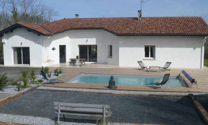 Saubrigues Villa | Villa between Landes and Basque Country, absolute calm, 15 mins from the beaches