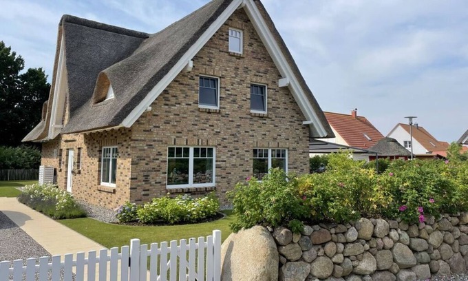 Rerik Villa | Villa Bi de Kühlung Comfortable Vacation Home