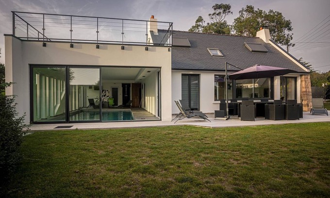 Trebeurden Villa | Villa Bihit · Cote De Granit Rose Villa with indoo