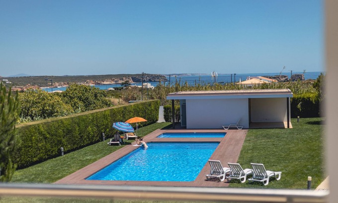 Sagres Ski Chalet | Villa Blue Sagres D- 3 bedroom villa in Algarve at walking distance to the beach
