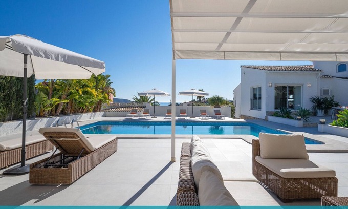 Benimeit Villa | Villa Bonita Spacious & Hotel-style & Seaviews