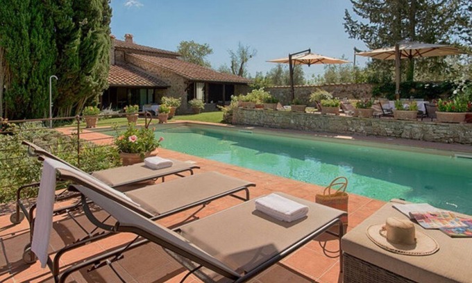 Castellina in Chianti Villa | Villa Castellina located in an organic boutique winery,