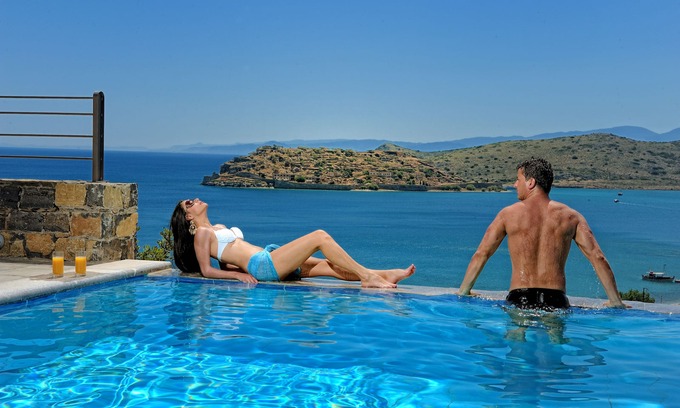 Elounda Villa | Villa Castro 3 bedroom villa 200m from the beach