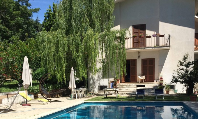 Zona III Marcigliana Villa | Villa Cecilia, a villa with swimming pool just steps from Rome