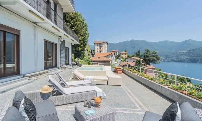 Moltrasio Villa | Villa Chiara Lake Como with private garden