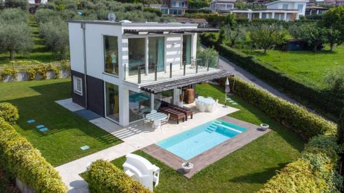 Manerba del Garda Villa | Villa Christine with a pool