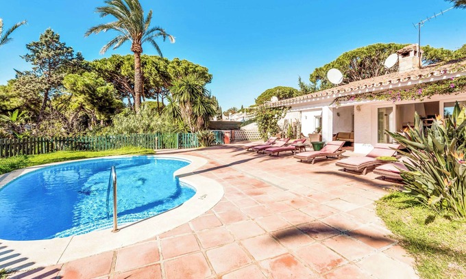 Calahonda Villa | Villa Ciara - Three Bedroom Villa, Sleeps 6
