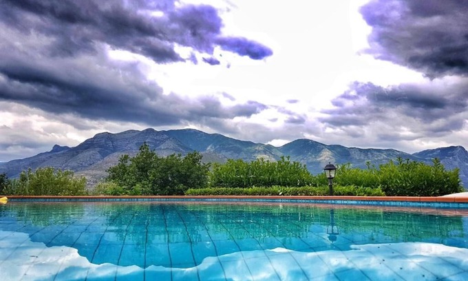 Minturno Apartment | Villa Cipriano "apartment with Pool" between sea and mountain.