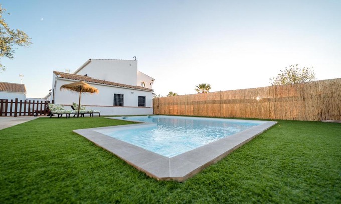 Hornachuelos House | Villa Colorín