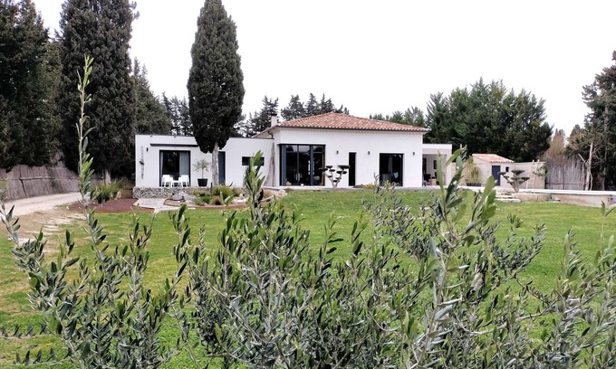 Chateaurenard House | Villa Contemporaine en Provence