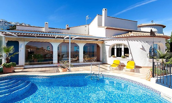 Monte Pego House | Villa Da Vinci by Interhome