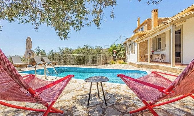 Lefktron Villa | Villa Dafne - Two Bedroom Villa, Sleeps 4
