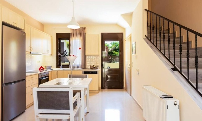 Loutra House | Villa Dafni,BBQ,private pool,views to Aegean sea!