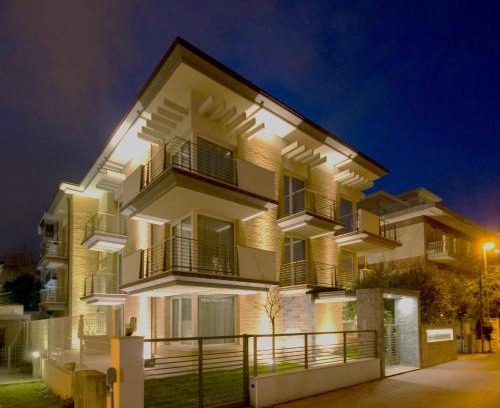 Marina Centro Apartment | Villa dei Gelsomini & National Hotel dal 1903