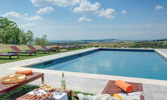 Volterra Villa | Villa del Silenzio In Volterra, Tuscany