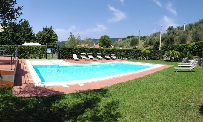 Giucano Villa | Villa Delizia 20P With Restaurant, Private Pool, Gazebo, Free Wifi, Near 5 Terre