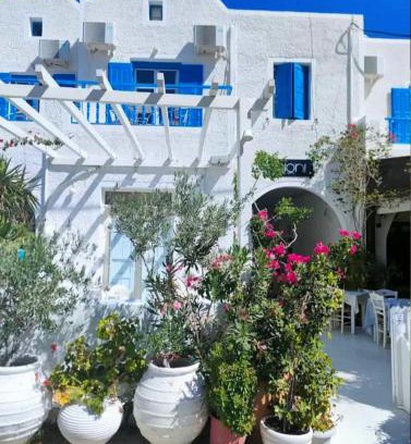 Kamari Hotel | Villa Dioni
