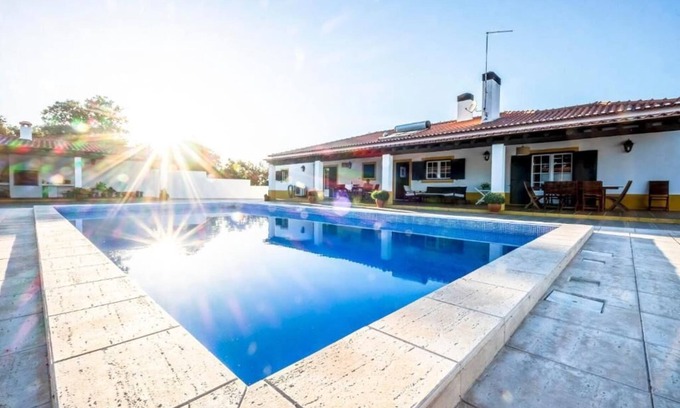 Avis House | Villa do Outeiro - Private villa with pool