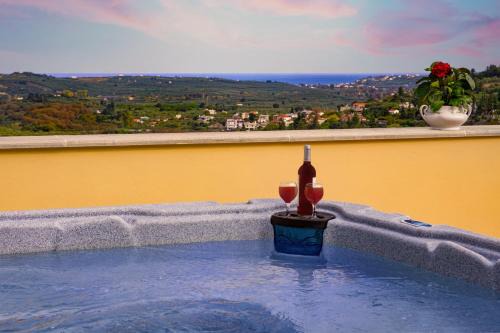 Provarma Villa | Villa Erontas - private heated jacuzzi