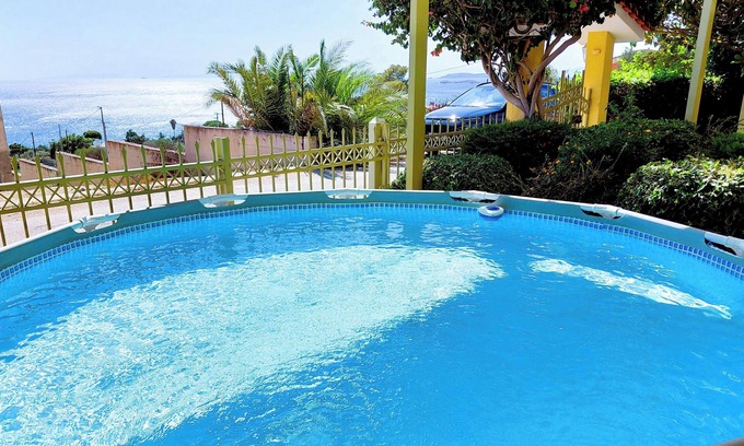 Kropia House | Villa "Eva" - Entire Beachfront Holiday Home - Private Pool & Garden - 4S