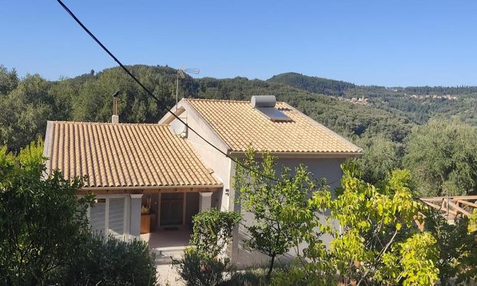 Aleimmatades Villa | Villa Ewa