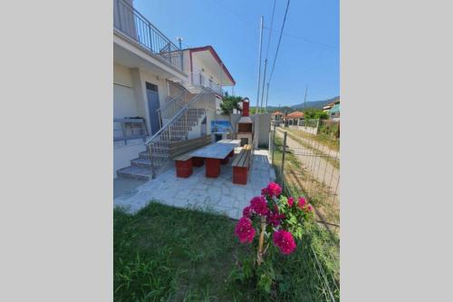 Asprovalta House | Villa Fer Forze you have the feeling of your own holiday home