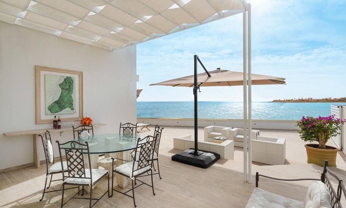 Avola Villa | Villa Festa - Private seafront villa in Sicily