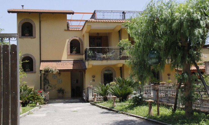 Sant'Agnello House | - VILLA FLAVIA - A FEW METERS FROM THE CENTER OF SANT'AGNELLO 2 KM FROM SORRENTO