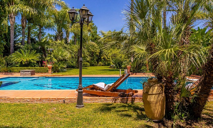Aci Sant'Antonio Villa | Villa Gialla - Home and Pool