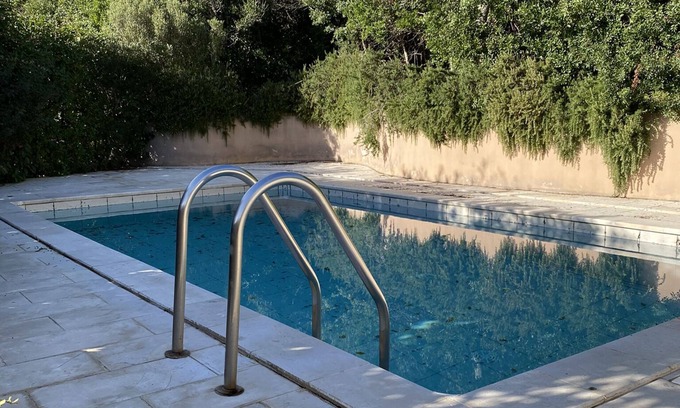 Porto-Vecchio House | Villa Giulia - 4/5 pers. Shared heated swimming pool, in the middle of the Corsican maquis