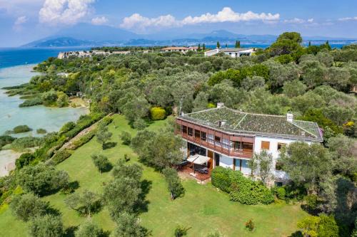 Sirmione Villa | Villa Giustiniani