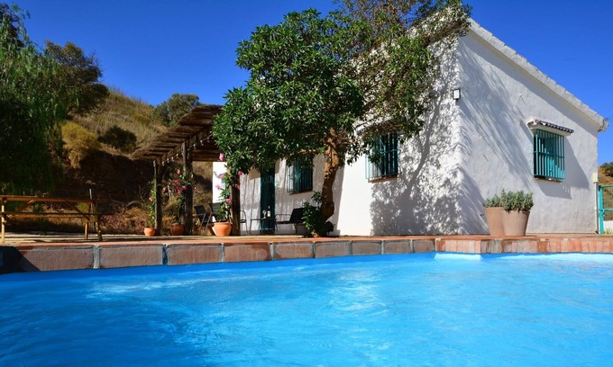 Alora Villa | Villa in Cártama with Sea-views, Private pool and Garden